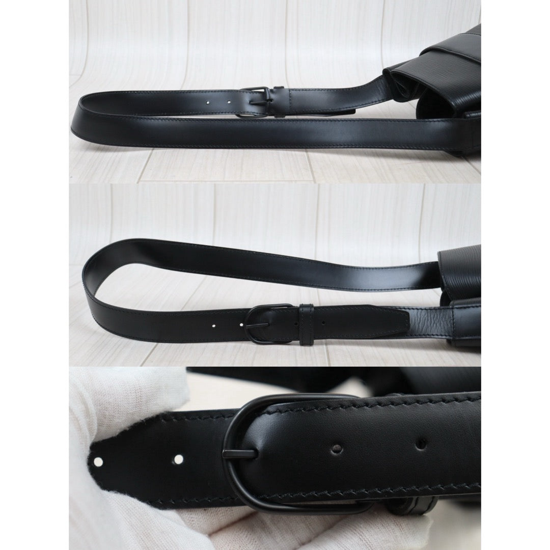 Very Good ( Rank A)｜ LV Epi Sack de Paul Shoulder Bag Black PM｜25102101