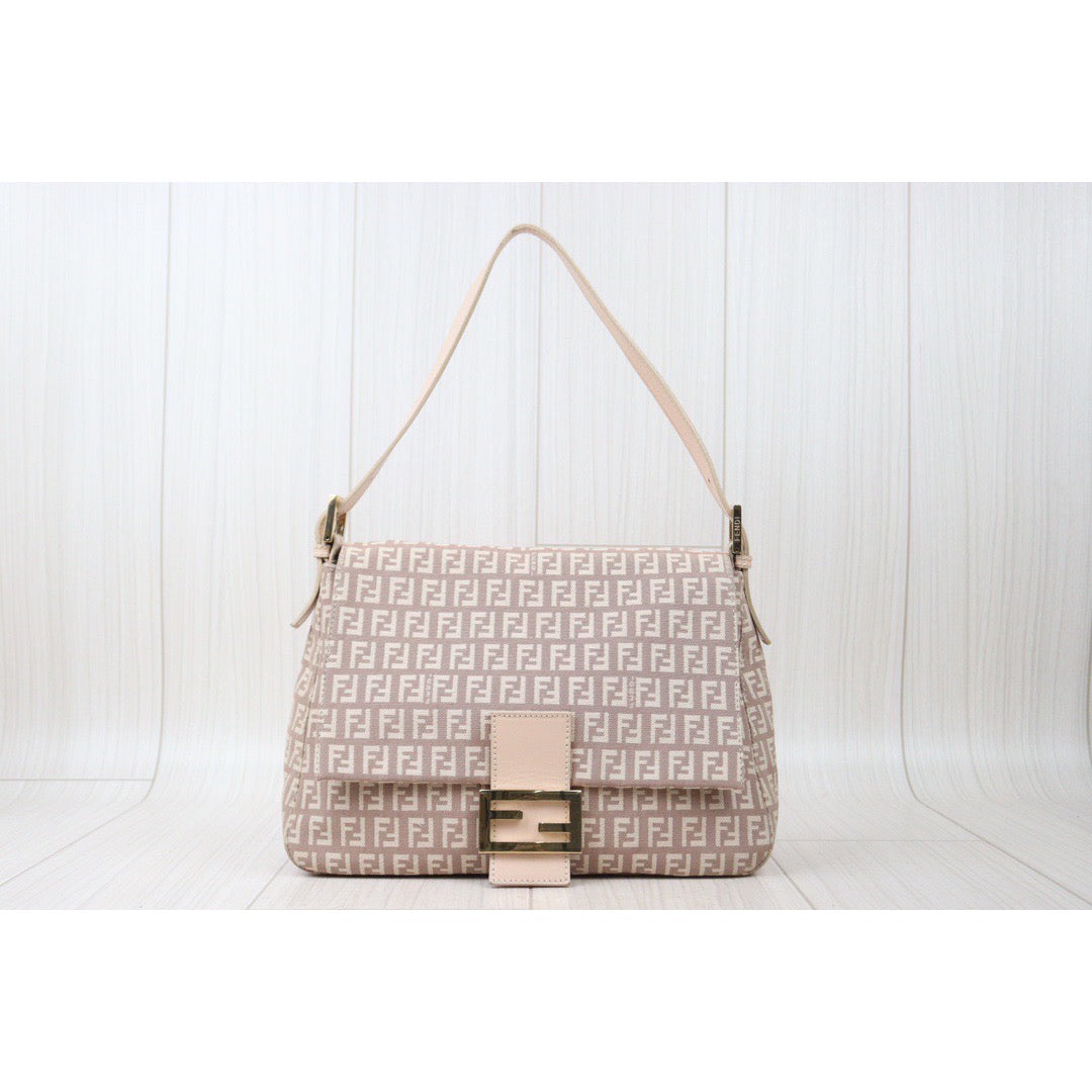 Rank A｜  FENDI Mamma Baguette Shoulder Bag Pink ｜24070919