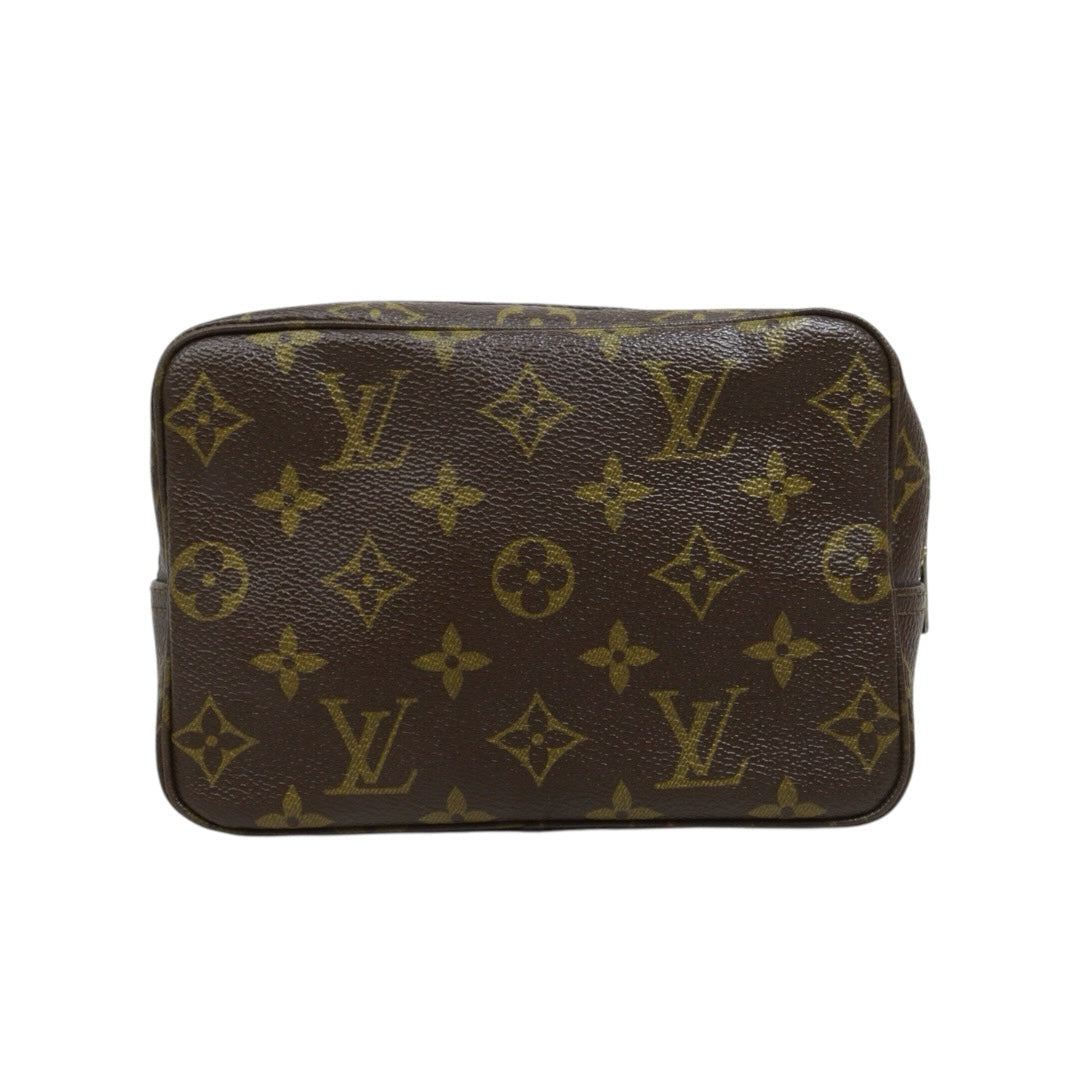 Include Entrupy Certificate of Authenticity｜Good ( Rank AB)｜ Louis Vuitton Truth Toilet 18 Monogram Makeup Pouch｜26050802