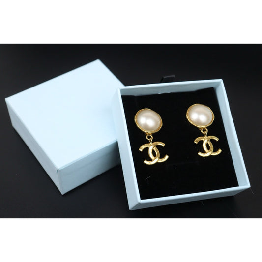 Very Good ( Rank A)｜CHANEL COCO Mark Pearl Earrings  Made In 1995Year ｜25072413