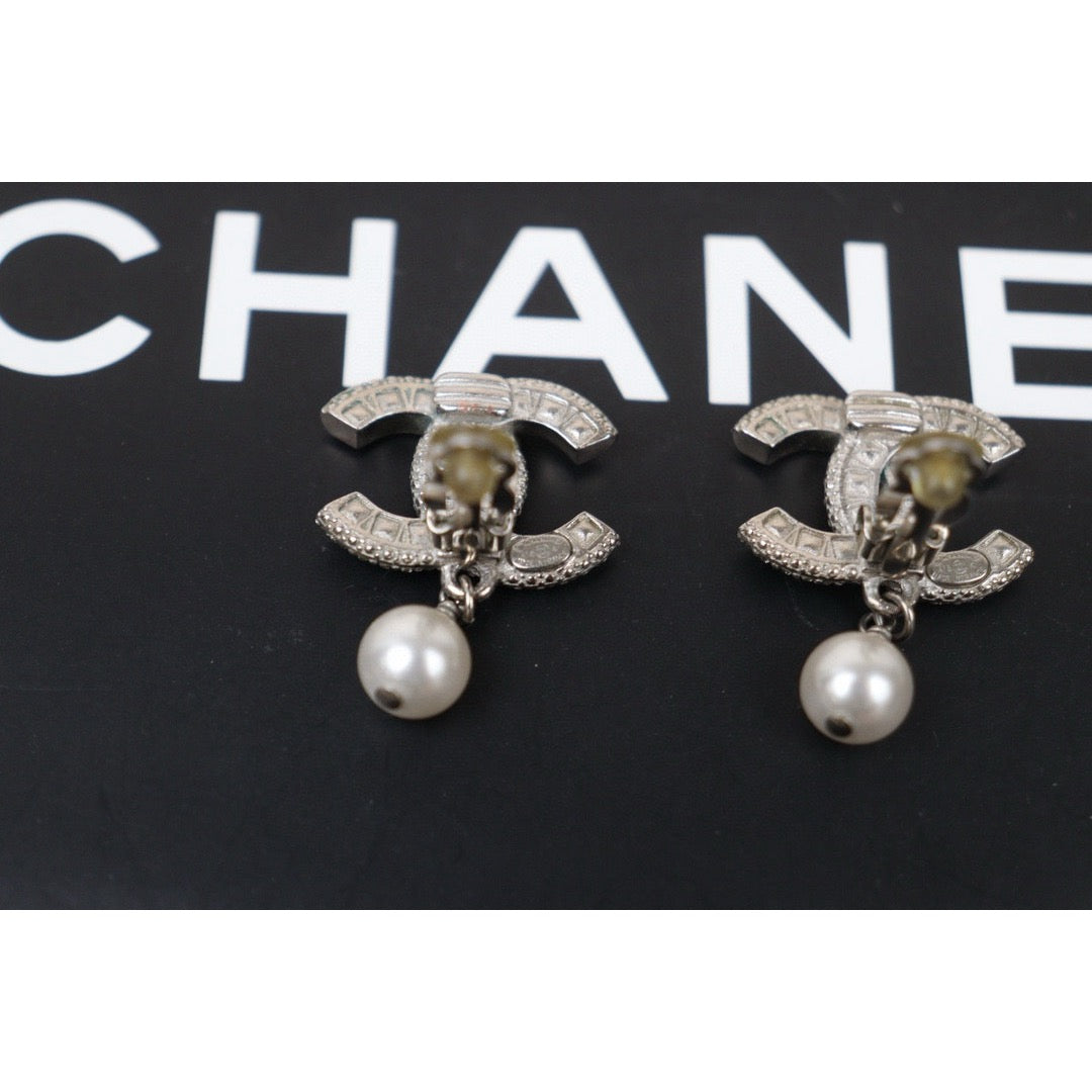 Very Good ( Rank A) ｜CHANEL Pearl Diamond COCO Mark Drop Stud Earrings ｜24120803