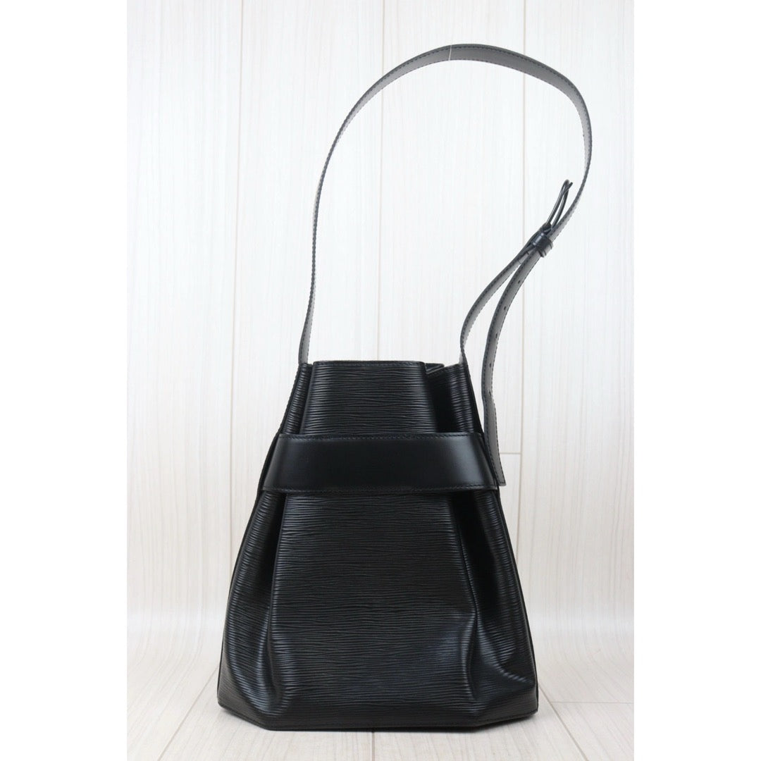 Very Good ( Rank A)｜ LV Epi Sack de Paul Shoulder Bag｜24101009