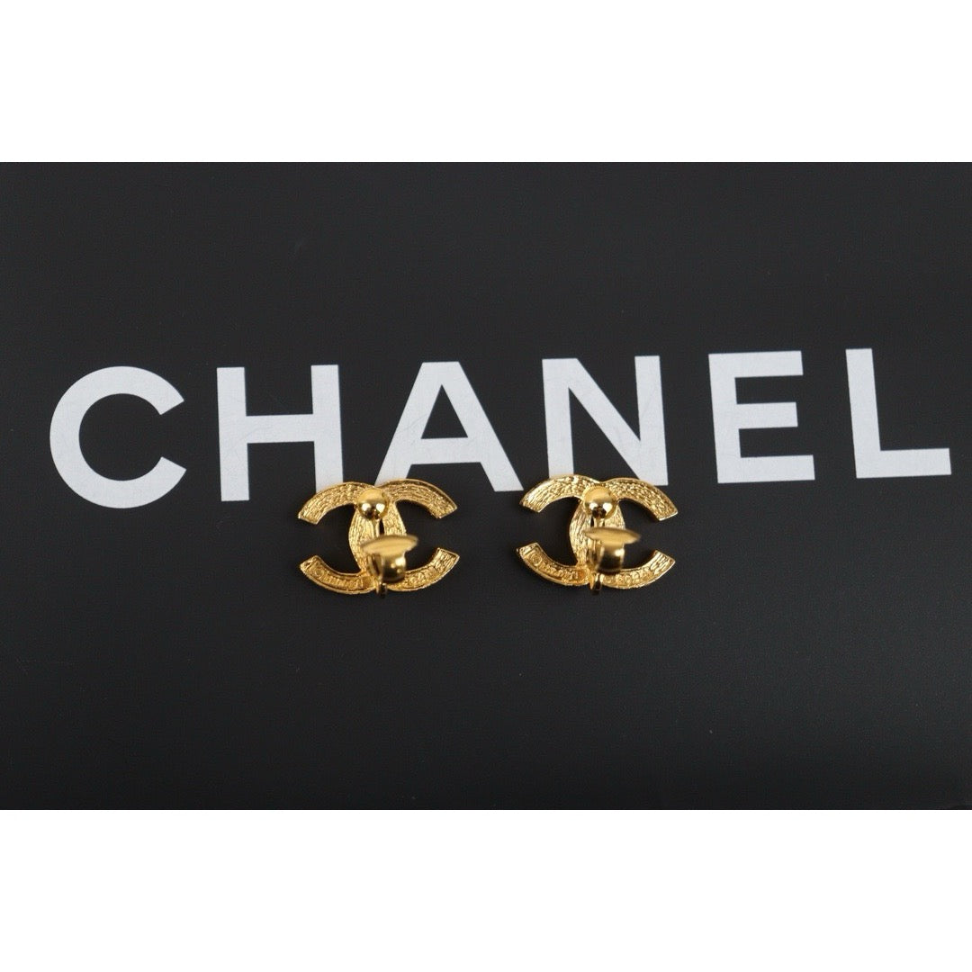 Rank A ｜CHANEL COCO Mark Diamond Vintage Earrings ｜24050605