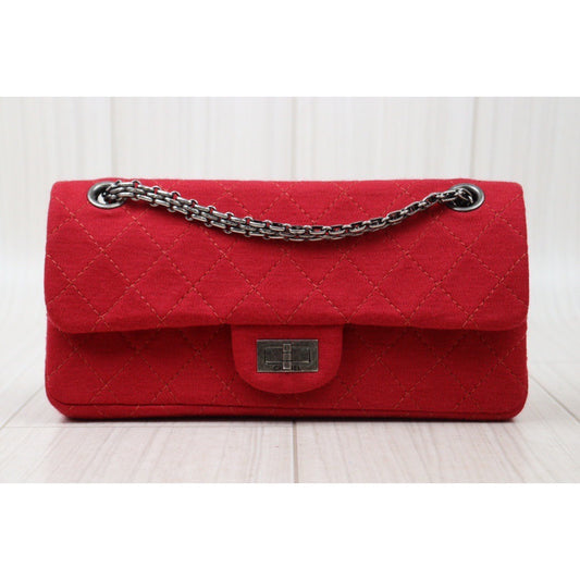 Rank AB ｜ CHANEL Canvas 2.55 Baguette Shoulder Bag Red Made In 2006-2008Year｜ Y24051711