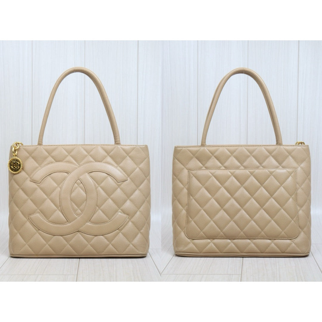 Include Entrupy Certificate of Authenticity｜Good ( Rank AB)｜ CHANEL Caviar Skin Calf Leather Tote Bag Beige Made In 2000～2002Year｜26062608