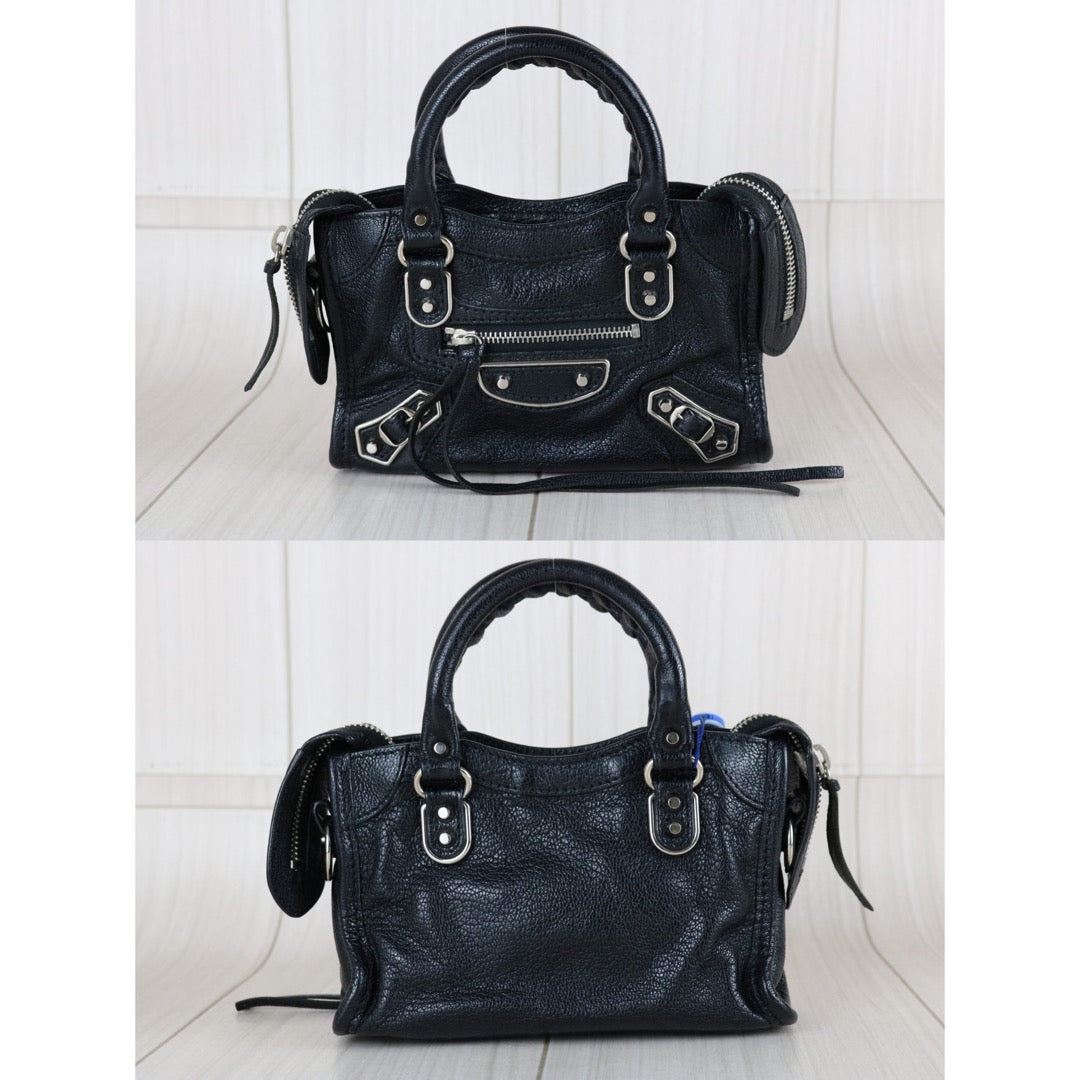 Include Entrupy Certificate of Authenticity｜Very Good ( Rank A)｜Balenciaga Goatskin  Edge Classic Nano City  Black HandBag Shoulder Bag ｜W26030405