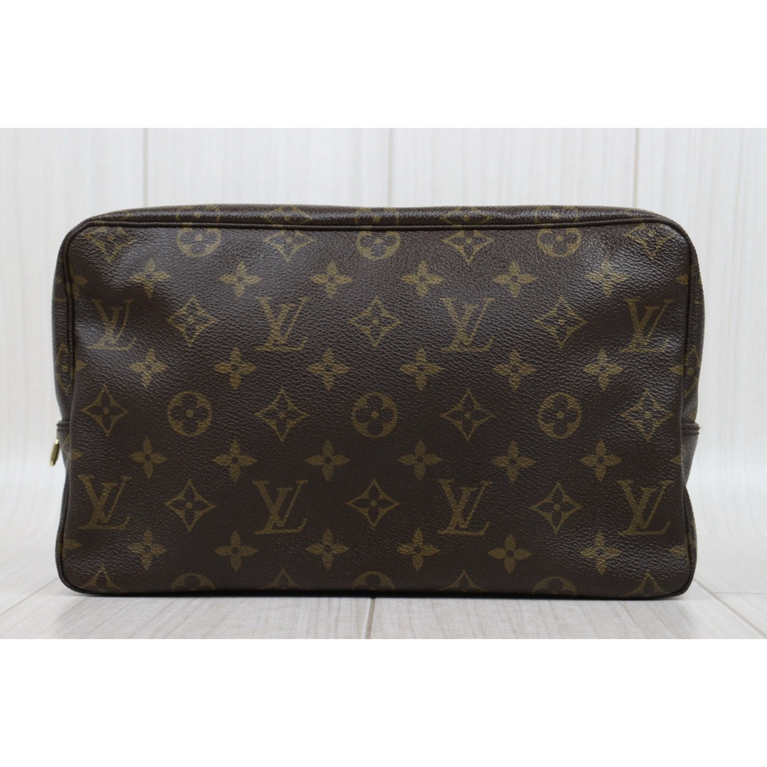Very Good ( Rank A)｜ LV Truth Toilet 28 Monogram Makeup Pouch｜Q25052203