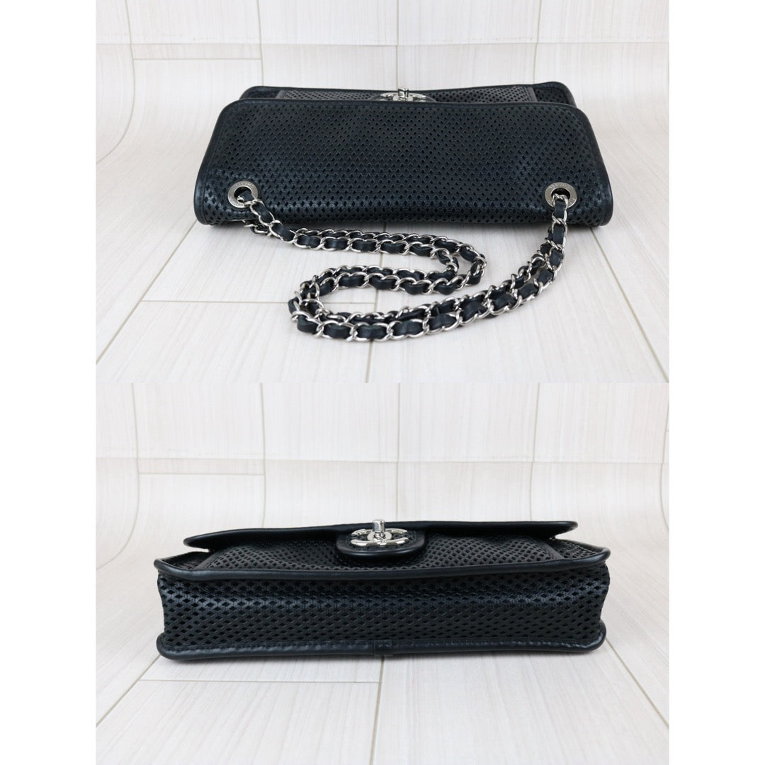 Include Entrupy Certificate of Authenticity｜Very Good ( Rank A)｜ CHANEL Caviar Skin Calf Leather Single Flap Perforated Shoulder Bag  Limited Edition Made in 2012-2013Year｜S26042510