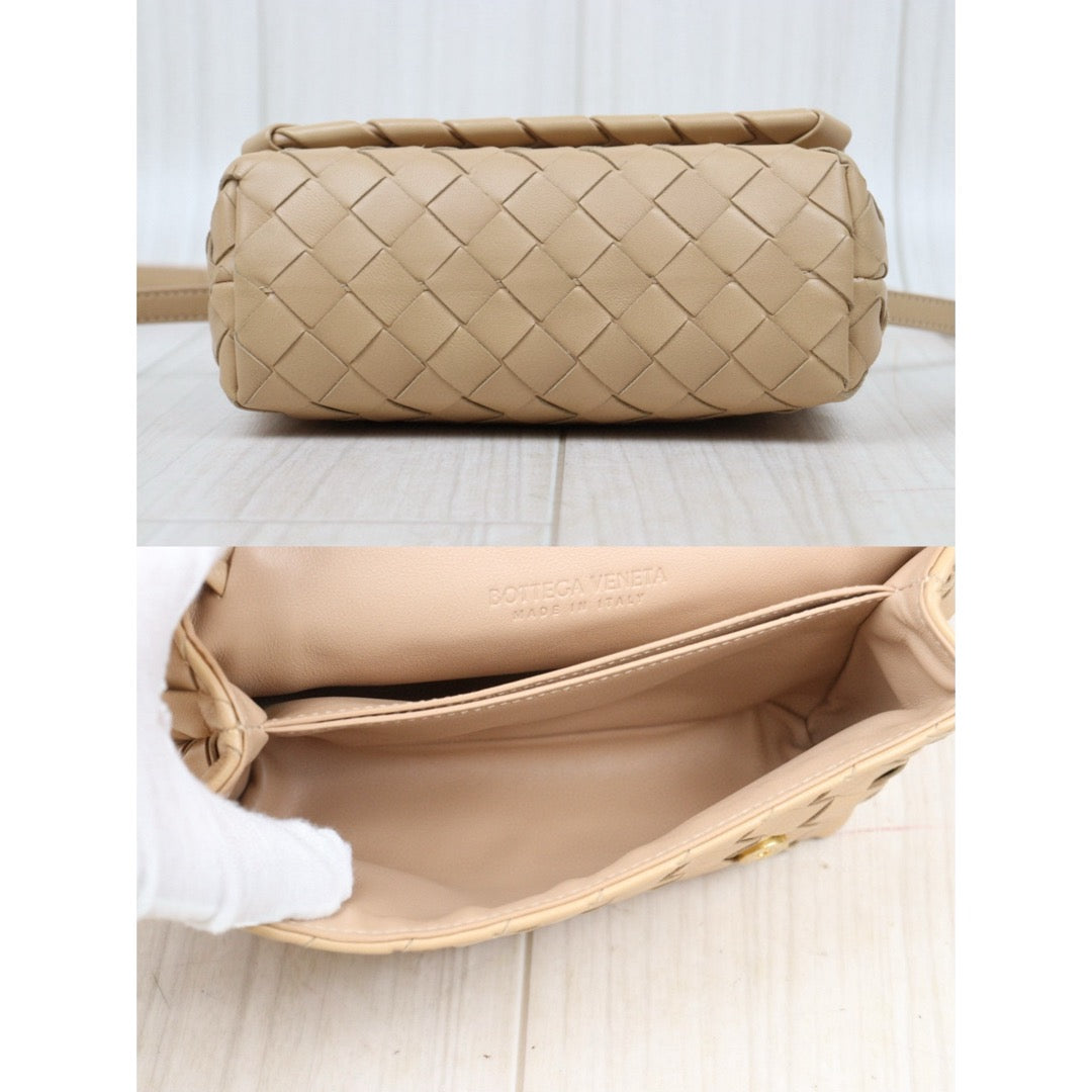 Very Good ( Rank A)｜ Bottega Veneta Lamb Skin Loop Camera Shoulder Bag Beige｜S25032608