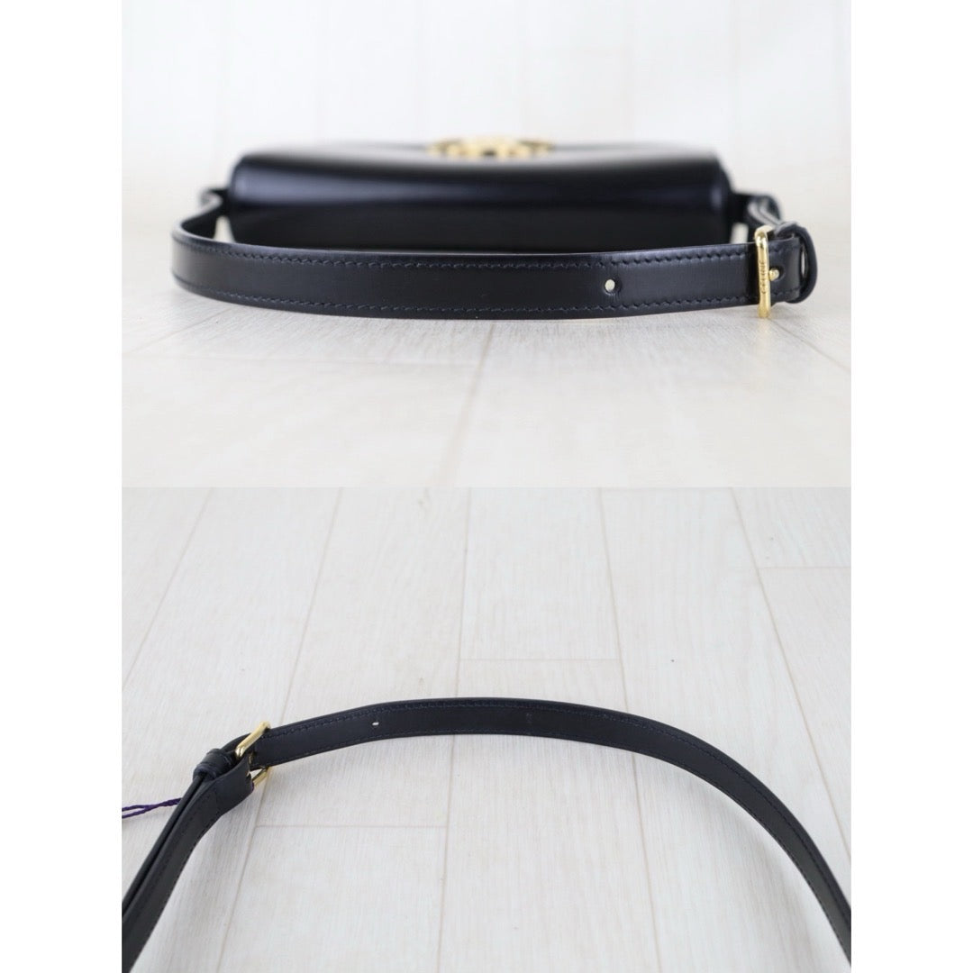 Include Entrupy Certificate of Authenticity｜Good ( Rank A) ｜CELINE Calf Leather Triomphe Black Shoulder Bag Golden Hardware｜S26080113