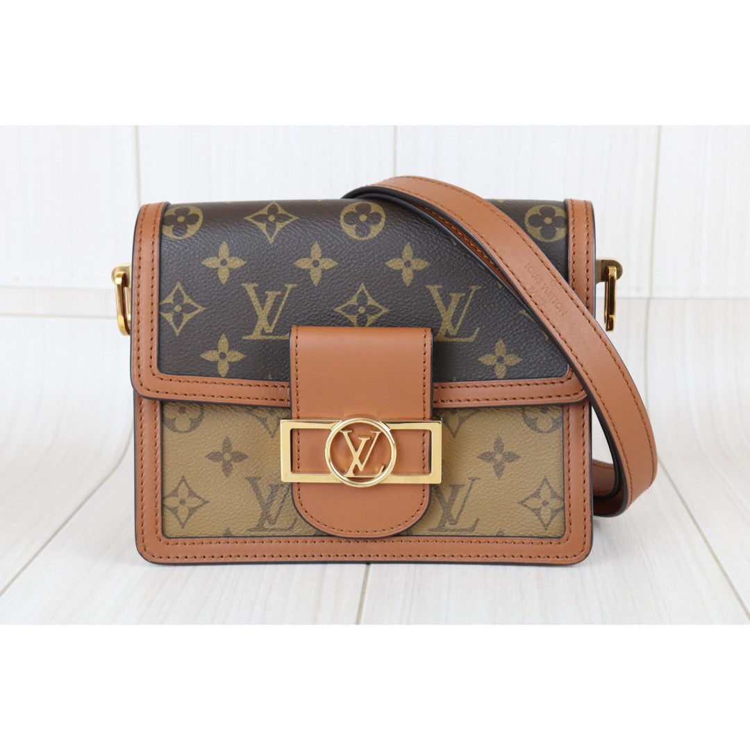 Include Entrupy Certificate of Authenticity｜Very Good ( Rank A) ｜Louis Vuitton Monogram Reverse Dauphine  WOC PM Shoulder Bag  IC Chips Model｜S26032904