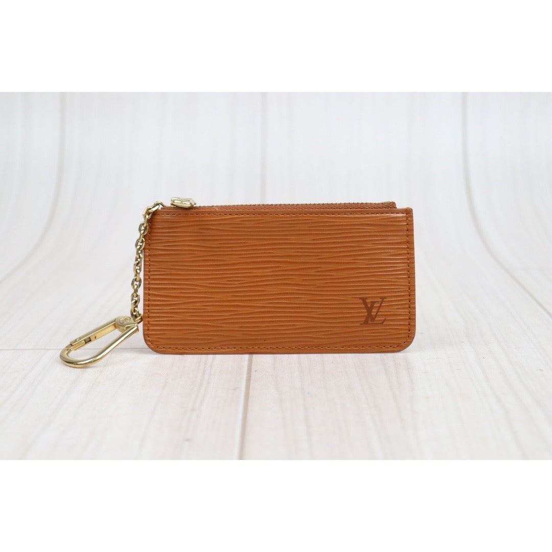 Rank AB ｜LV Epi Pochette Kure Coin Case Key Case ｜23111403