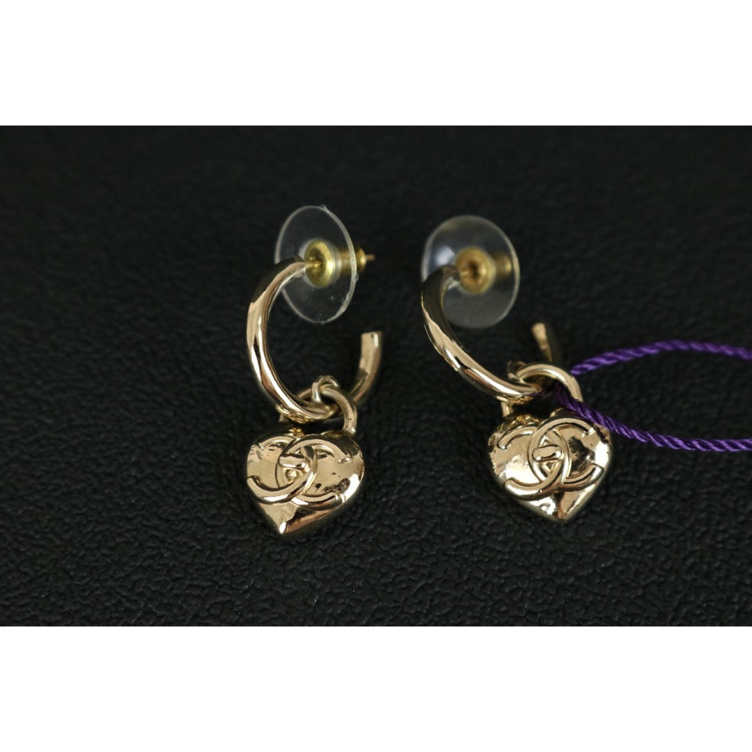 Very Good ( Rank A) ｜CHANEL Coco Mark Gold Heart Pendant  Earrings ｜W25072604