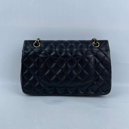 ( Rank B)｜ CHANEL Lamb Skin Matrasse Double Flap 25 Shoulder Bag Black