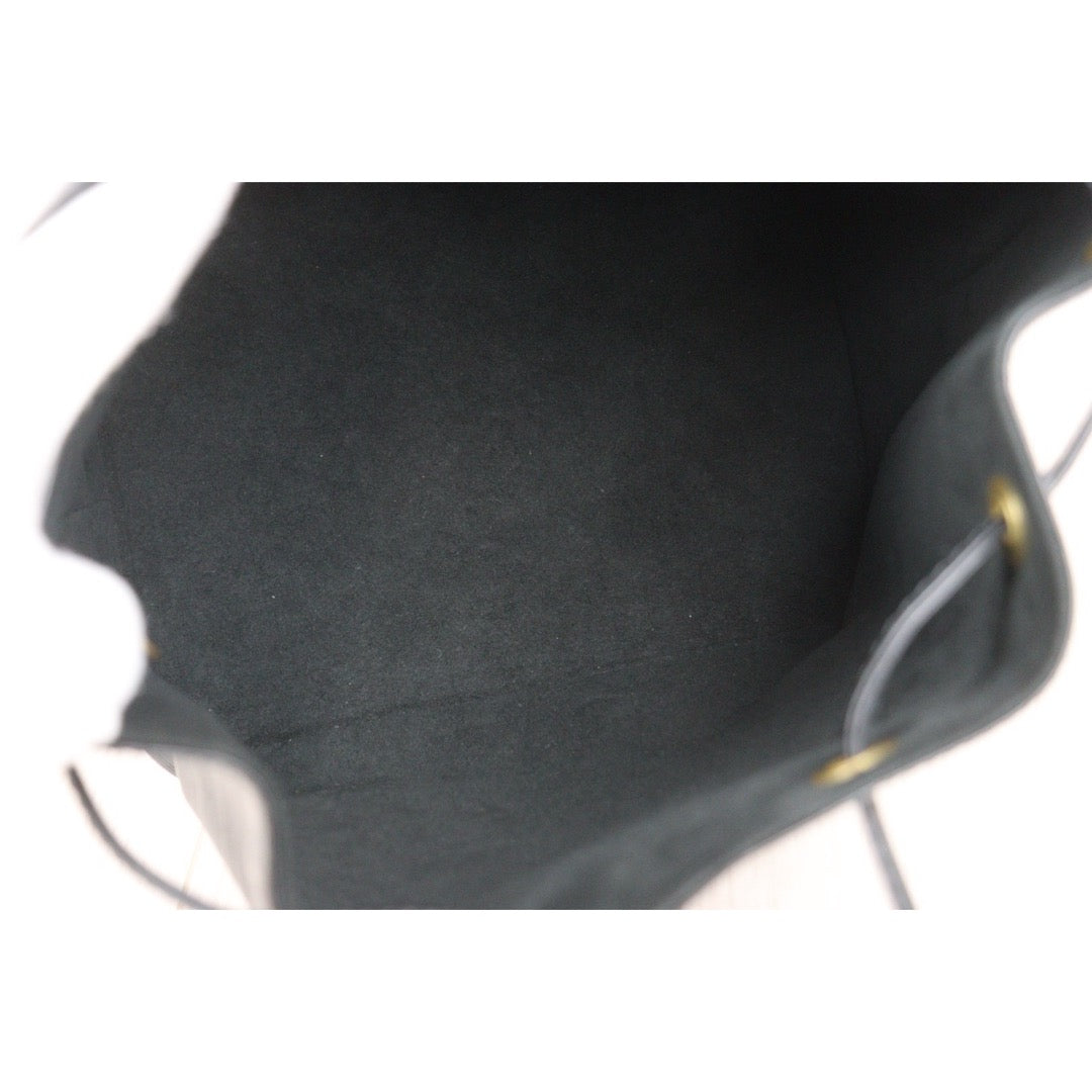 Very Good ( Rank A)｜ LV Epi Noe Shoulder Bag Black｜V25100716
