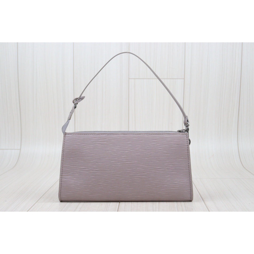 Rank A ｜ LV Epi  Pochette Accessoires｜23121610