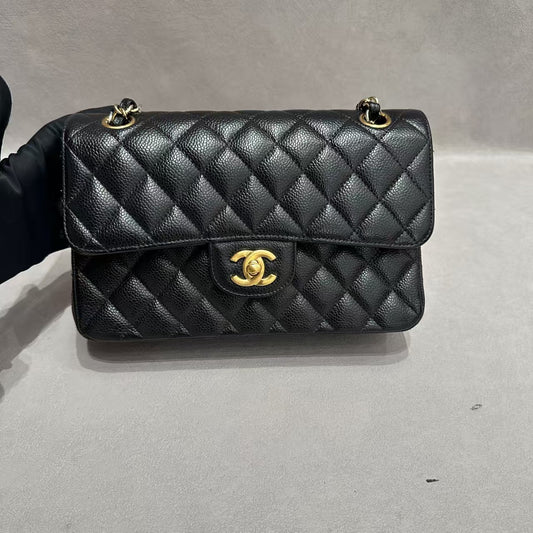 Very Good ( Rank A)｜CHANEL caviar Skin Matrasse Double Flap 23 Shoulder Bag Black