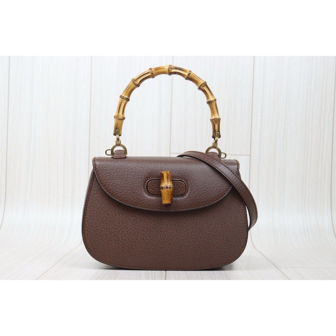 Very Good ( Rank A) ｜ GUCCI Vintage Bamboo Hand Bag With Shoulder strap ｜24120802