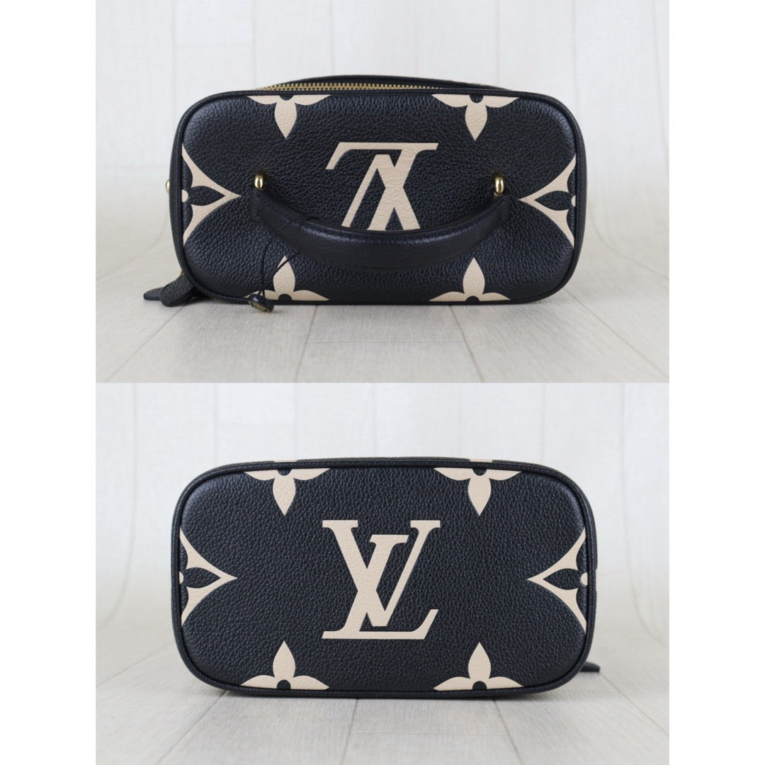 Include Entrupy Certificate of Authenticity｜Very Good ( Rank A) ｜Louis Vuitton Monogram Empreinte Leather vanity PM Hand Bag With Shoulder Strap｜S26090718