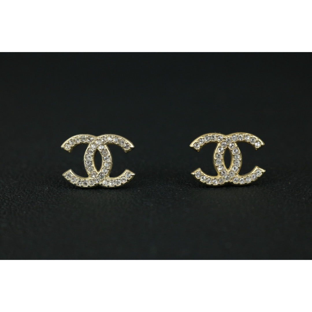 Include Authentic Detective Certificate of Authenticity｜Very Good ( Rank A) ｜CHANEL A14K COCO Mark Rhinestone Earrings Made In 2014Year｜S26040810