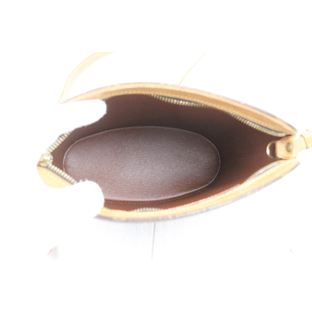 Include Entrupy Certificate of Authenticity｜Fair ( Rank B)｜Louis Vuitton Monogram Drouot Shoulder Bag MM｜26011408