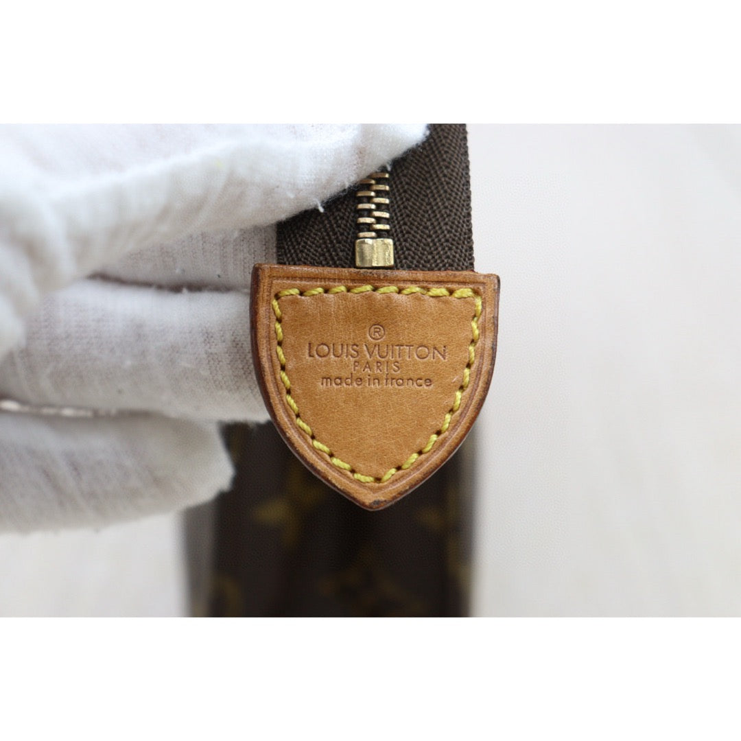 Good ( Rank AB)｜ LV Monogram Pochette Toilette 19 ｜Q25010904