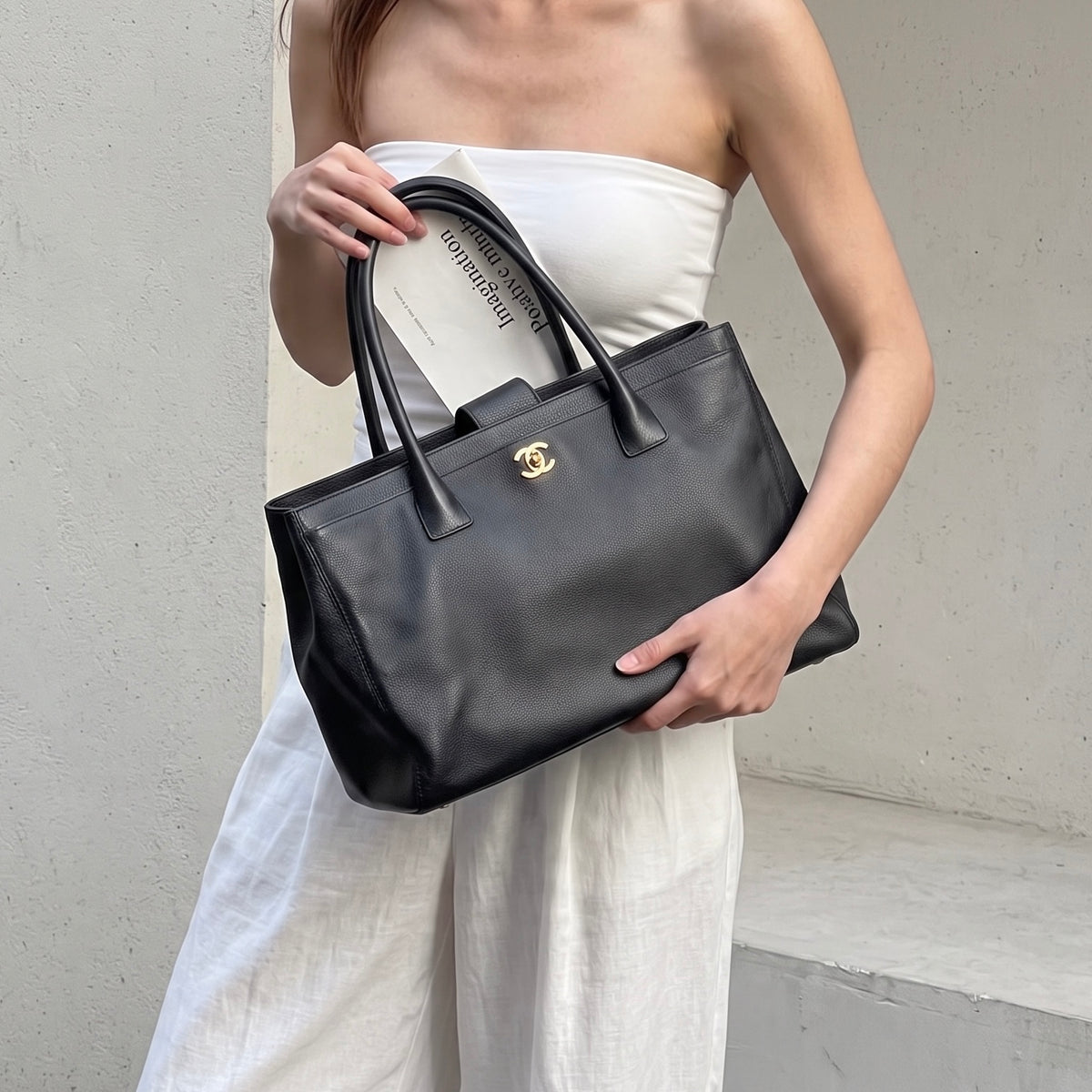 Include Entrupy Certificate of Authenticity｜Good ( Rank AB)｜ CHANEL Matrasse Caviar Skin Black Cerf Tote 35 Shoulder Bag Made In 2013-2014 Year｜S26101105