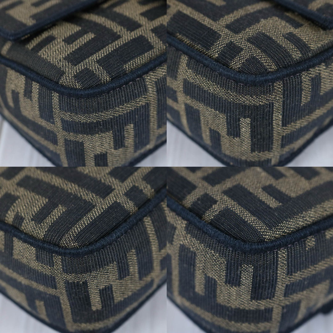 Very Good ( Rank A)｜ FENDI Mamma Baguette Chain Shoulder Bag  Gold Hardware Current Model PM｜S26020801