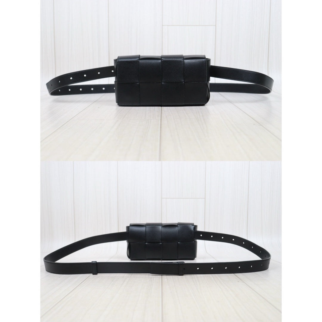 First installment 1/4｜ Very Good ( Rank A)｜ Bottega Veneta Calf Leather Belt Cassette Shoulder Bag Body Bag Waist Bag  Black IC Chips Model ｜S25071014