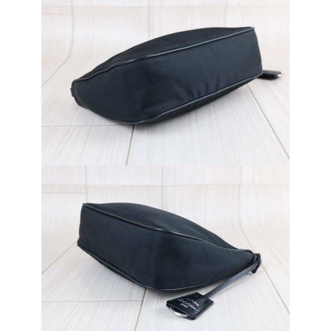 Include Entrupy Certificate of Authenticity｜Very Good ( Rank A)｜ PRADA Re-Edition 2005 Re-Nylon Hobo ｜S26062904