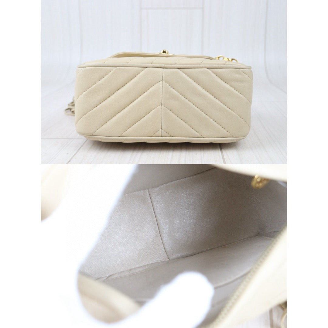 Good ( Rank AB)｜ CHANEL Matrasse Chain Camera Bag  Pearl White Shoulder Bag Made In 1991～1994Year ｜P24083009