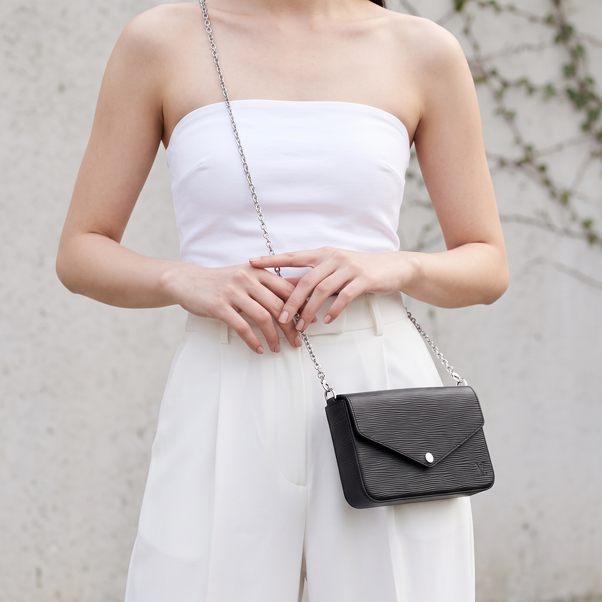 Include Entrupy Certificate of Authenticity｜Very Good ( Rank A)｜Louis Vuitton Epi Pochette Felicie Chain ShoulderBag  Black  IC Chips Model｜X26081806