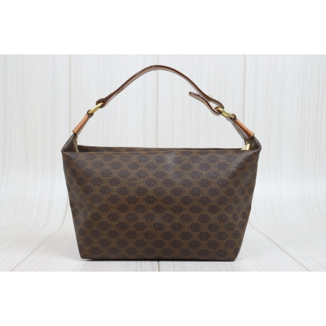 Include Entrupy Certificate of Authenticity｜Very Good ( Rank A)｜ CELINE Macadam Walking Handbag ｜26061808