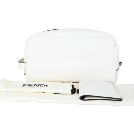 Excellent（Rank SA）｜ FENDI Calf Leather dopp kit Make-up bag With Passport Cover White｜X25081507
