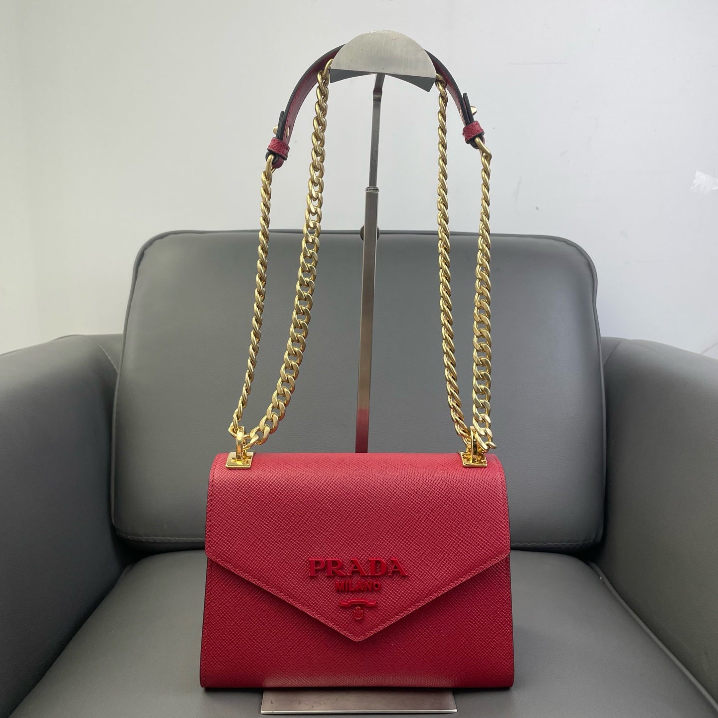 First installment 1/3｜ PRADA Shoulder Bag Red