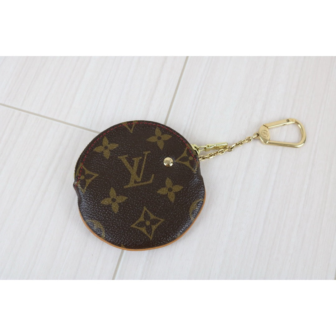 Very Good ( Rank A) ｜ LV Takashi Murakam Cherry Monogram Round Coin Purse ｜S25040708