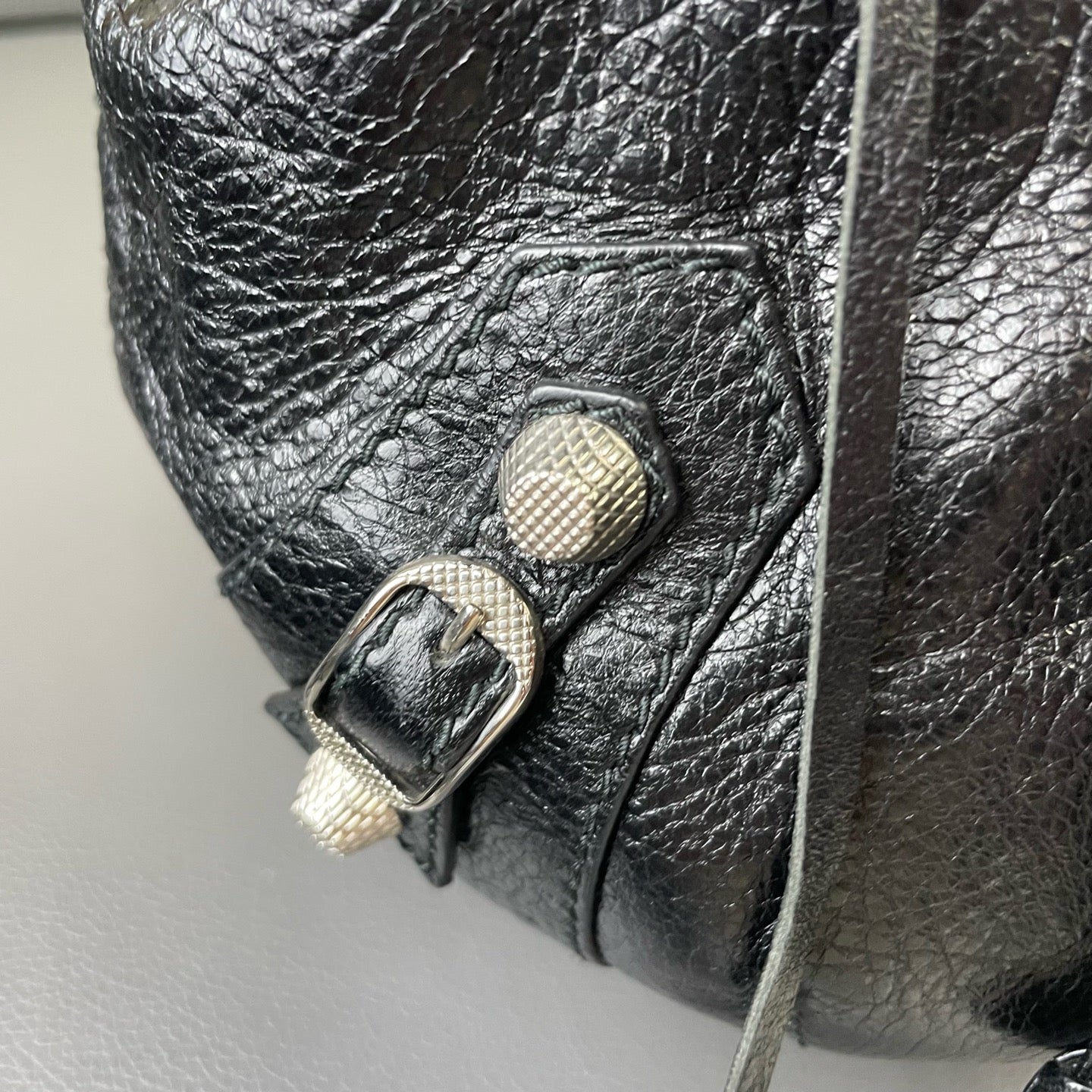 Very Good ( Rank A)｜Balenciaga Le cagole Shoulder Bag Black
