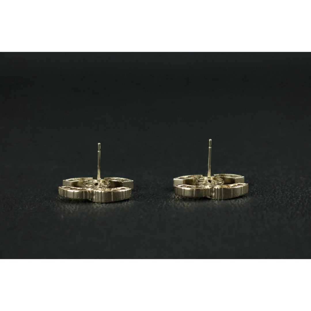 Include Authentic Detective Certificate of Authenticity｜Very Good ( Rank A) ｜CHANEL A21B Coco Mark Pearl Earrings Made In 2021Year ｜S26051505