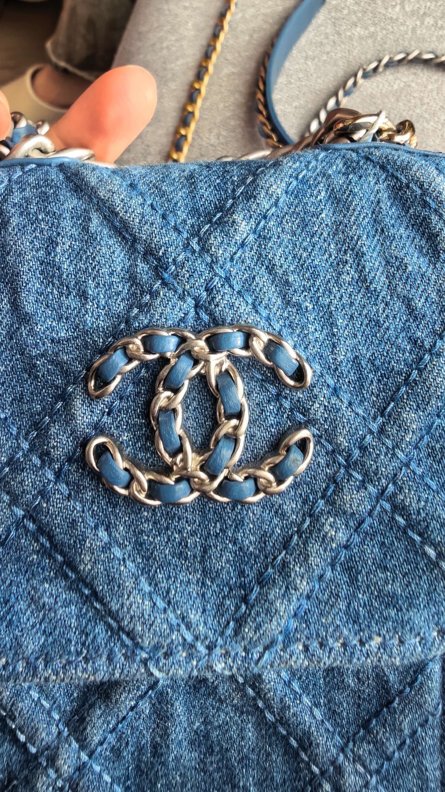 First installment 1/4｜ CHANEL Matrasse Chain Demin Blue 19Bag Shoulderbag