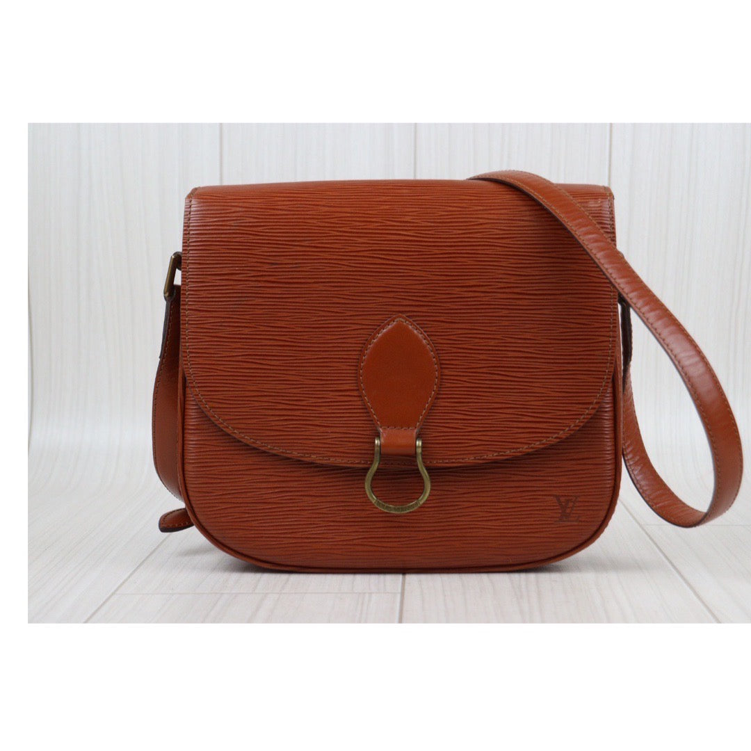 Rank A ｜LV Epi Saint-Cloud GM Shoulder Bag｜24011906