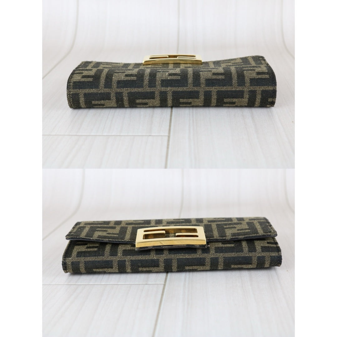 Very Good ( Rank A)｜FENDI  Zucca Mamma Continental With Chain｜S25081801