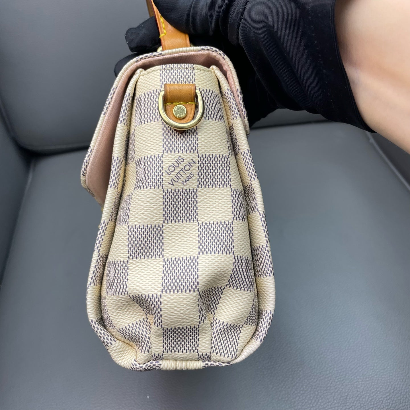 Good ( Rank AB)｜LV Shoulder Bag