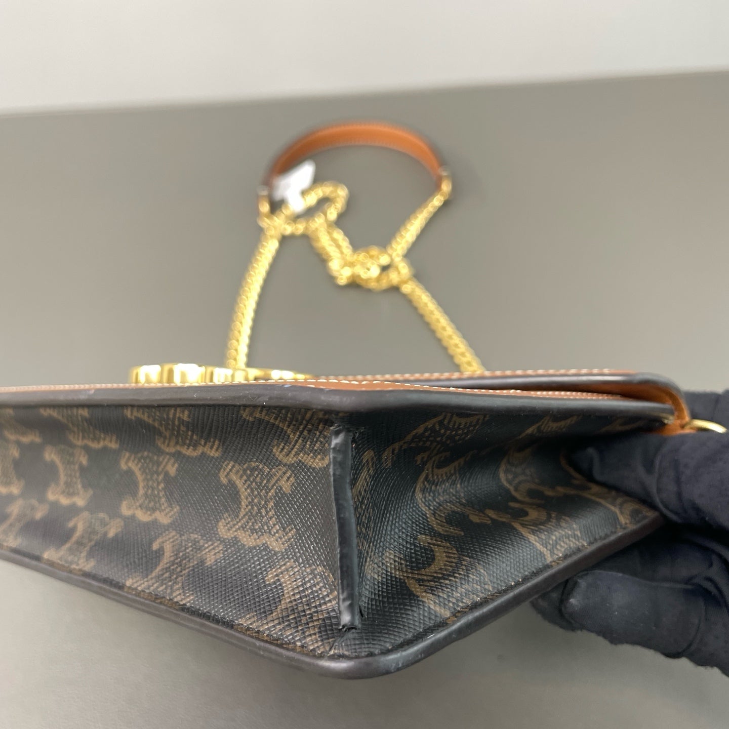 Include Entrupy Certificate of Authenticity｜Very Good ( Rank A) ｜ CELINE Macadam Triomphe Shoulder bag