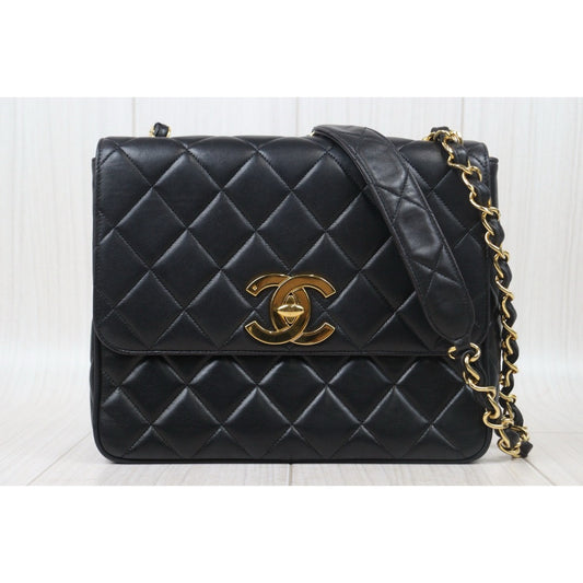 Very Good ( Rank A) ｜ CHANEL Black Lanbskin Square 25 Shoulder Bag Made In 1994～1996Year ｜24102201