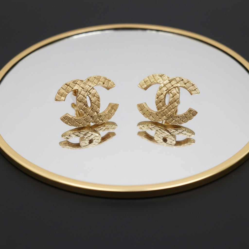 Include Authentic Detective Certificate of Authenticity｜Very Good ( Rank A) ｜ CHANEL  Coco Mark  Golden Weave Earrings｜26062605