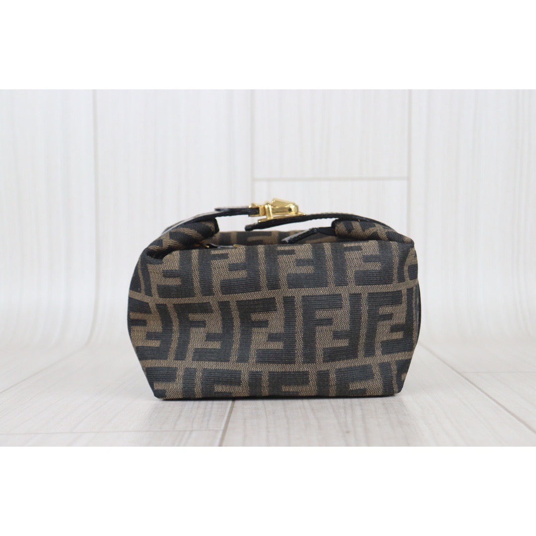 Rank A ｜ FENDI Zucca Handbag ｜23092601