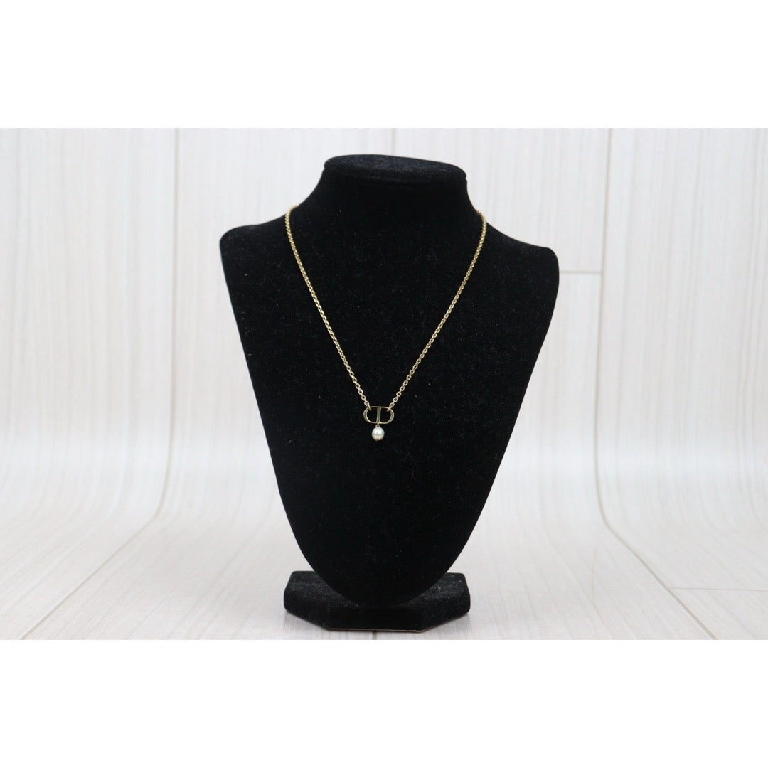 Very Good ( Rank A) ｜ Dior CD Pearl Necklace ｜V25071006