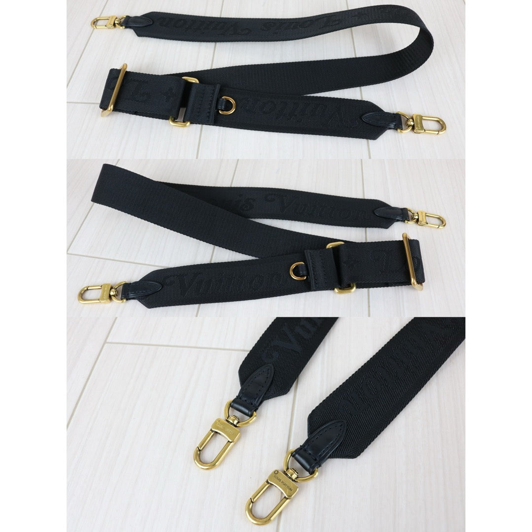 Very Good ( Rank A)｜ LV Calf Leather  New Wave Multi Pochette  Black IC Chips Model｜S25090503