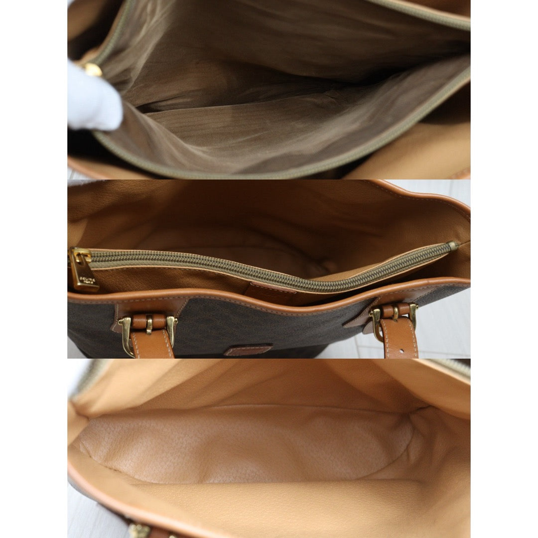 Include Entrupy Certificate of Authenticity｜Very Good ( Rank A) ｜CELINE Macadam Tote Bag  ｜26031906