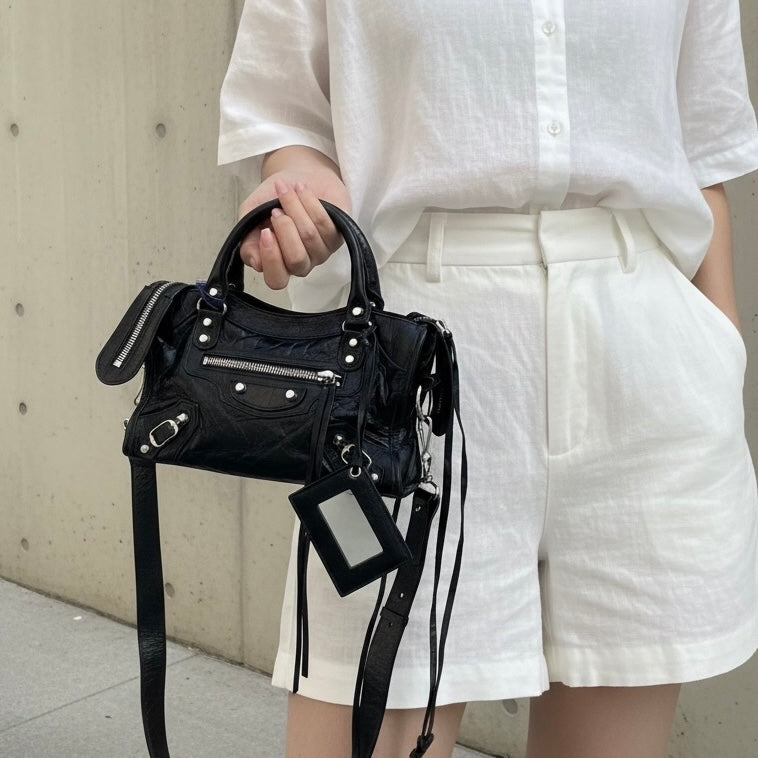 Include Entrupy Certificate of Authenticity｜Good ( Rank AB)｜Balenciaga Oiled Leather Gaint Classic mini city Handbag Shoulder Bag Black｜S26060115